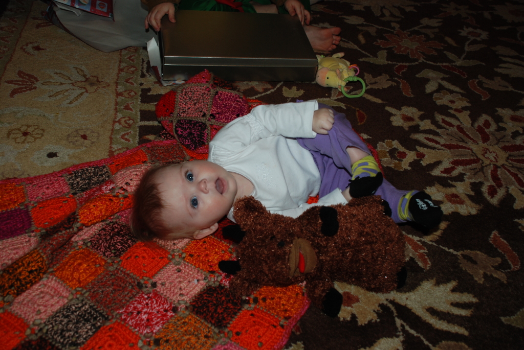 2008/12(Dec)/07(Christmas Day-Josh-Heathers)/1024x768_2008-12-25 08-03-14100.JPG